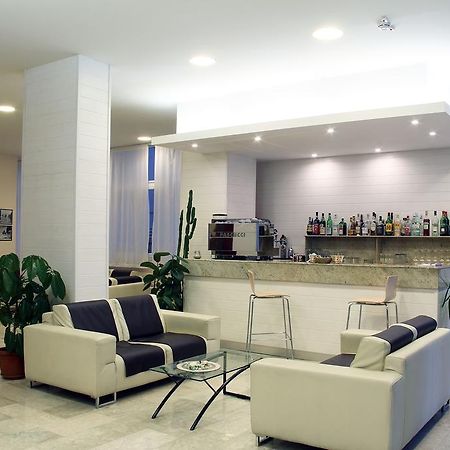 Hotel Major Cattolica Buitenkant foto